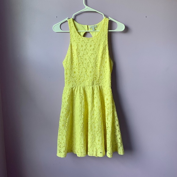 Dresses & Skirts - Yellow Sundress